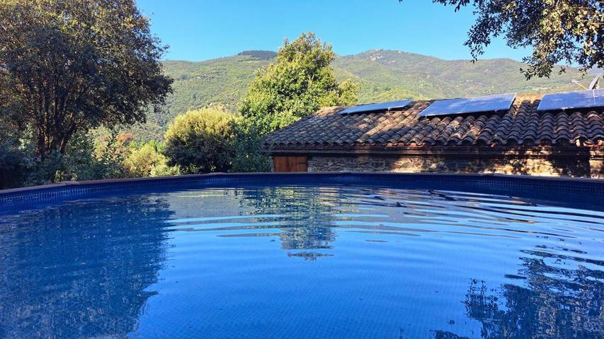 Chalet para 10 personas, con Balcón y Terraza además de Jardín y Piscina en Valles Oriental - 2