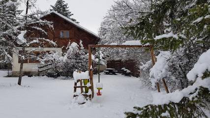 Maison de campagne pour 12 personnes, avec jardin et vue, animaux acceptés à Villars-Colmars