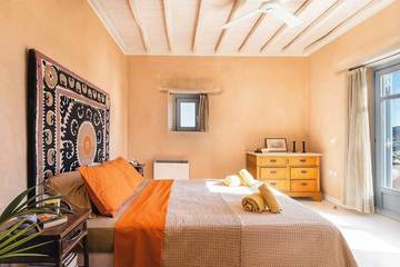 Villa for 14 People in Syros, Cyclades, Photo 2