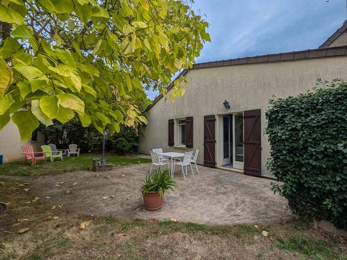 Gîte pour 4 personnes, avec jardin dans Indre