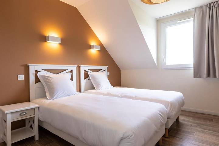 Location de vacances pour 6 personnes, avec piscine et jardin dans Plage de la Digue Jules Noiret - 4