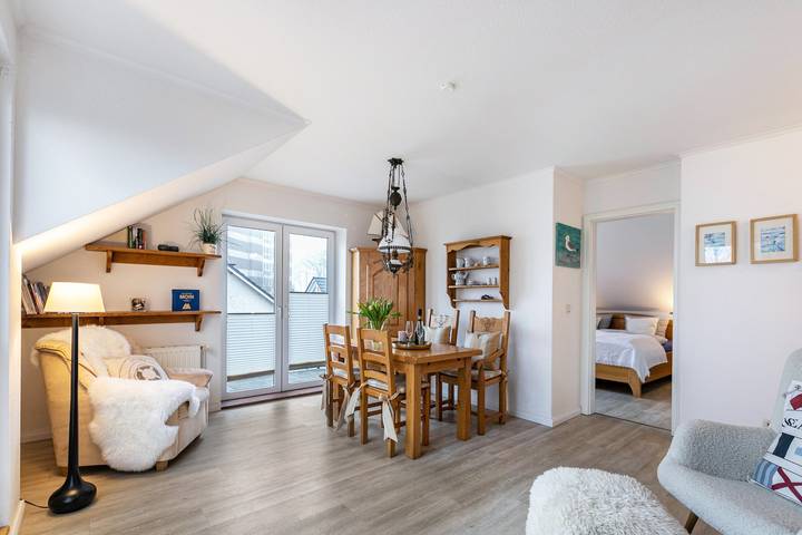 Ferienwohnung für 3 Personen, mit Balkon und Seeblick in Schausende - 4