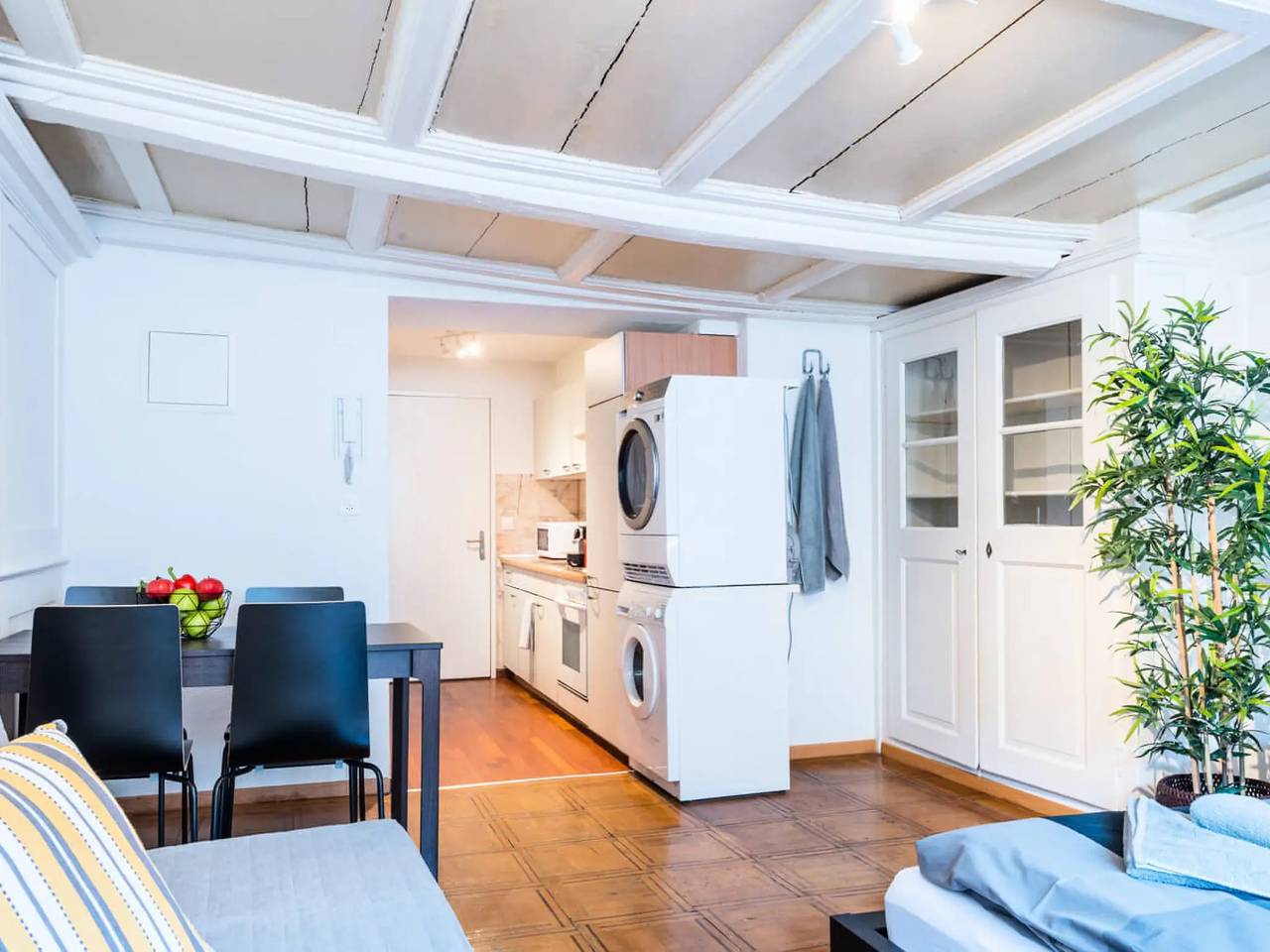 Apartamento entero, 1 prueba 3 personas in Zúrich, Distrito de Zúrich