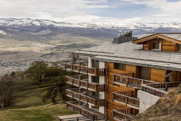 Ferienwohnung für 6 Personen, mit Balkon und Whirlpool sowie Sauna in Veysonnaz