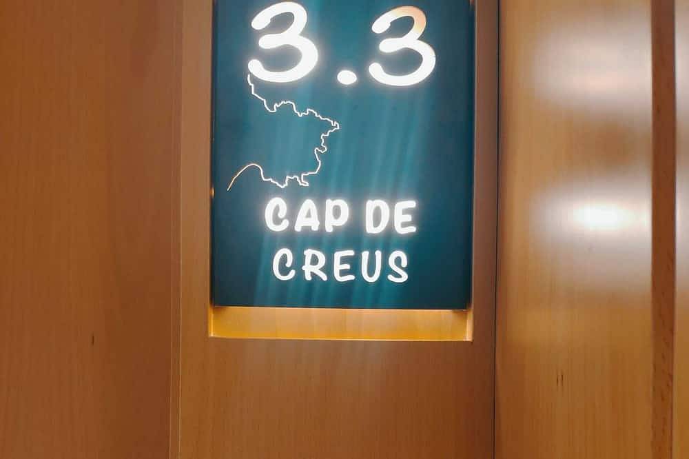 Apartamento entero, 3-3 Cap De Creus - Standard Apartment in Figueras, Alt Empordà