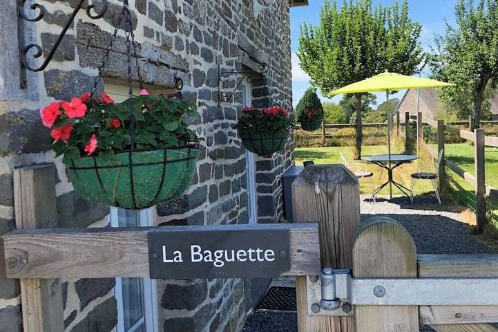 Gîte pour 2 personnes, avec terrasse et jardin à Le Mesnil-Garnier