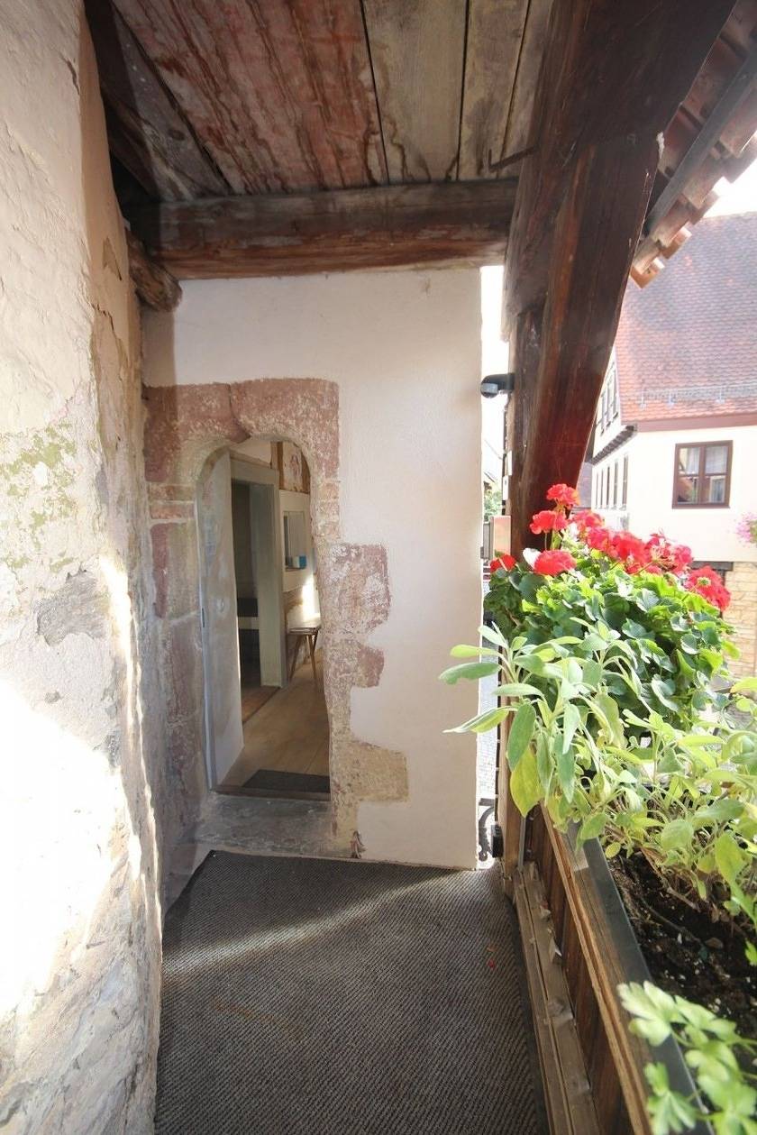 Ganze Ferienwohnung, Allio - das turmchalet in Berching, Ostbayern