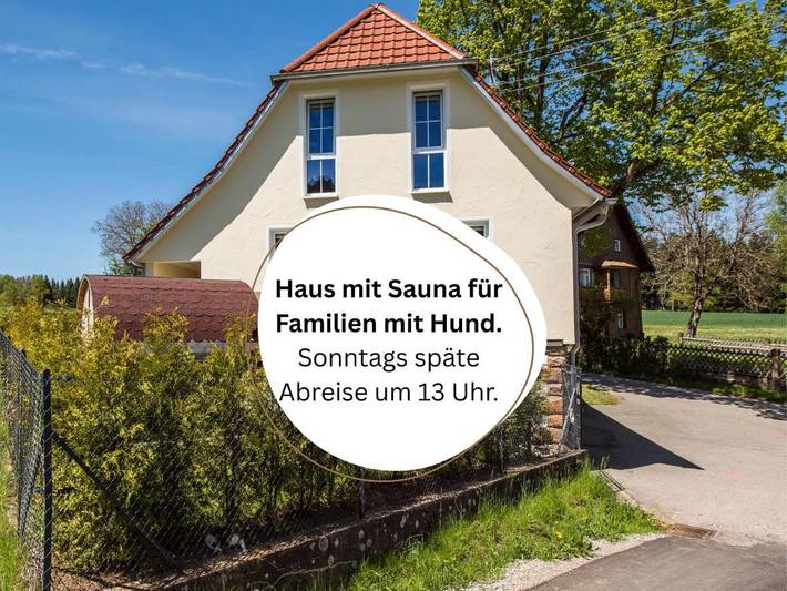 Ferienhaus für 8 Personen, mit Terrasse und Garten sowie Sauna in Loßburg