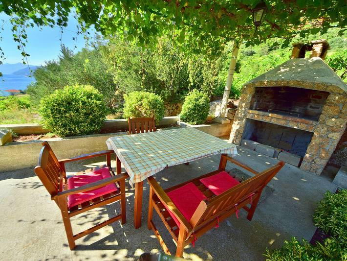 Ferienhaus für 6 Personen, mit Terrasse und Garten auf Peljesac - 2