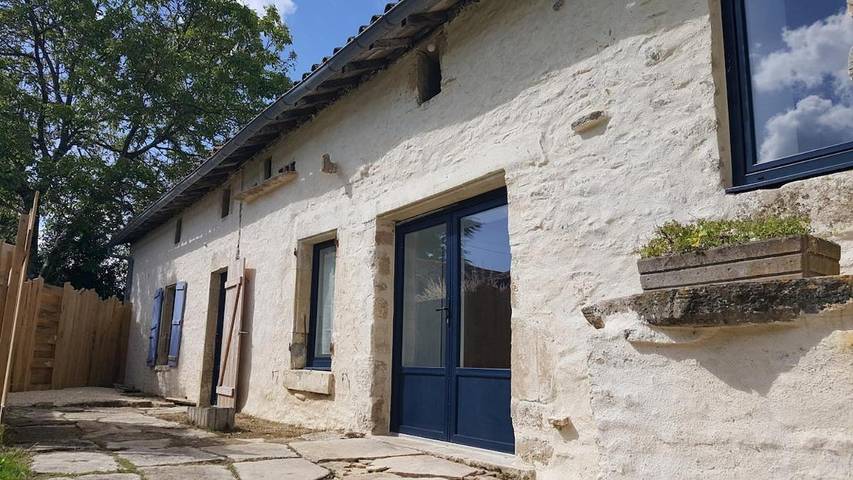 Gîte pour 8 personnes, avec jardin à Chenay