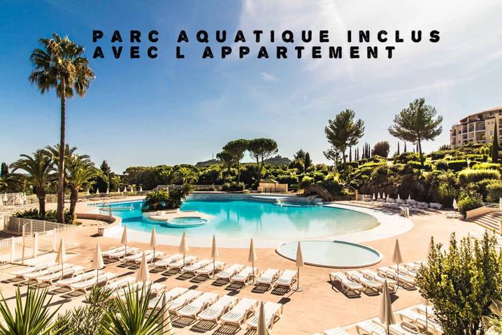 Gîte pour 4 personnes, avec piscine et jacuzzi ainsi que balcon et jardin dans Golf De Cap Esterel