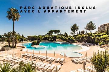 Gîte pour 4 personnes, avec jardin et piscine ainsi que jacuzzi et balcon dans Golf De Cap Esterel