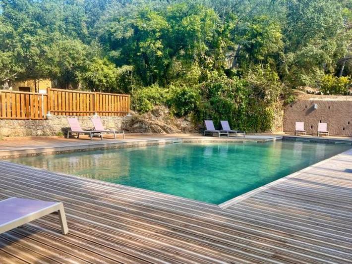 Location de vacances pour 8 personnes, avec piscine et terrasse à Sartène - 4