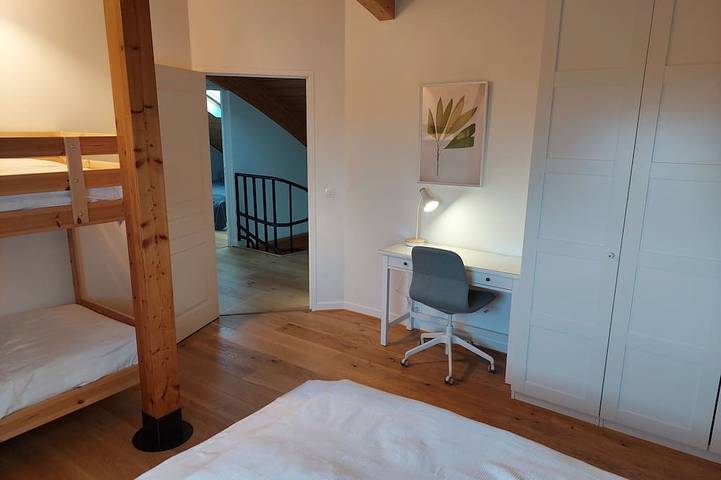 Location de vacances pour 9 personnes, avec terrasse et jardin à Plogoff - 4