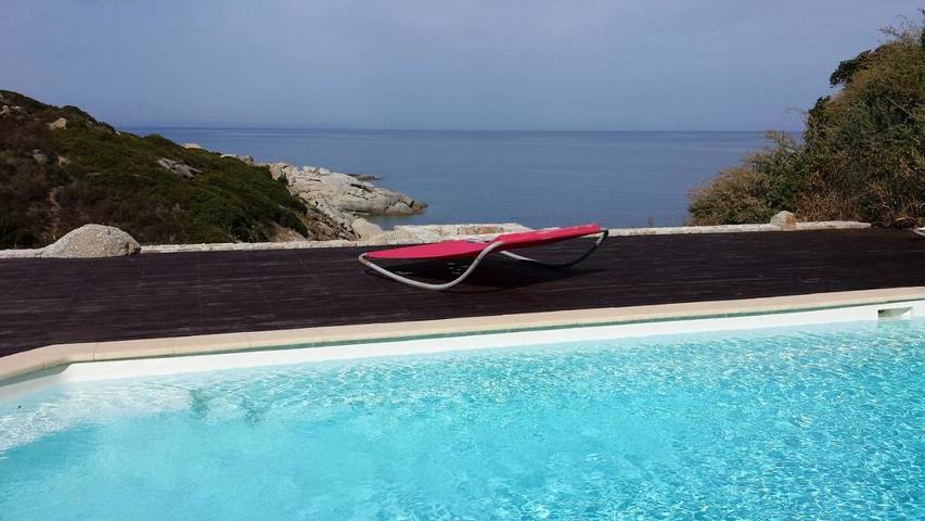 Maison d’hôte pour 4 personnes, avec Balcon et Terrasse ainsi que Jardin et Piscine en Corse