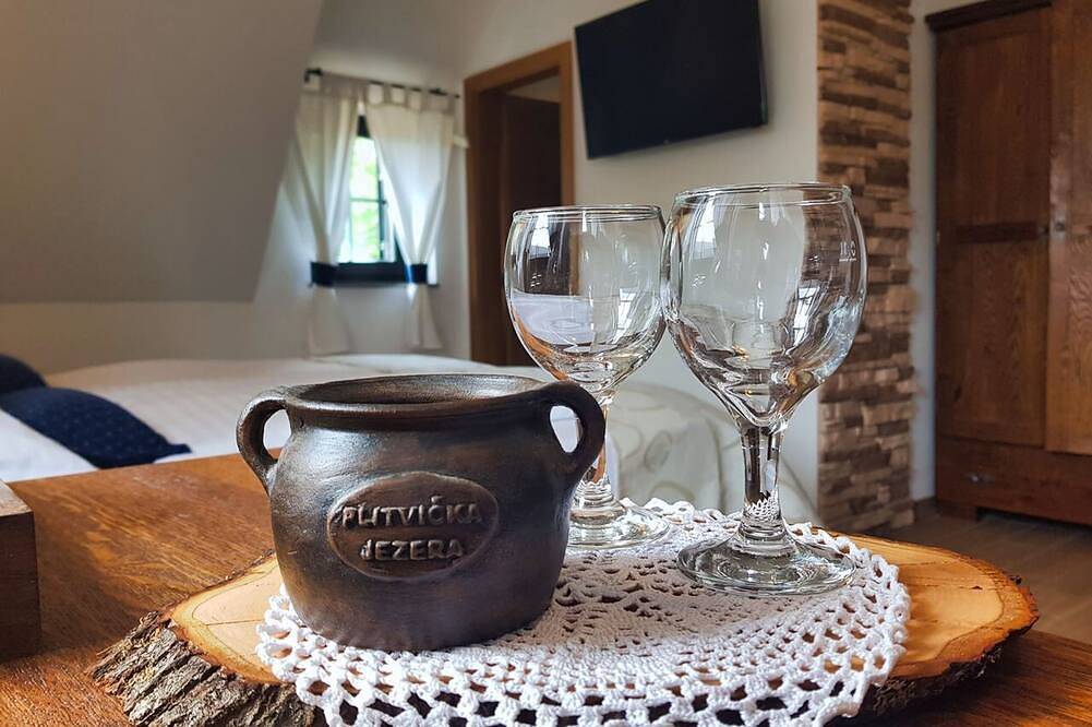 Luxury room in Plitvice lakes in Smoljanac, Plitvicer Seen