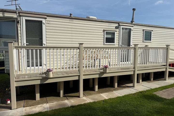 Chalet for 6 people, with balcony in Chapel St. Leonards