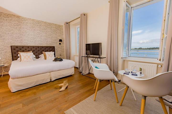 Hôtel pour 2 personnes, avec Terrasse et Jardin ainsi que Piscine et Sauna