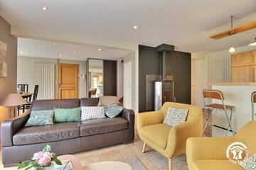 Gîte pour 4 personnes, avec terrasse et jardin à Locoal-Mendon