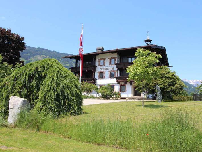 Ferienwohnung für 2 Personen, mit Balkon und Garten sowie Ausblick in Fügen