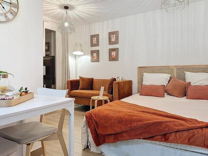 Gîte pour 2 personnes, avec jardin et vue à Montfort-l'Amaury - 2