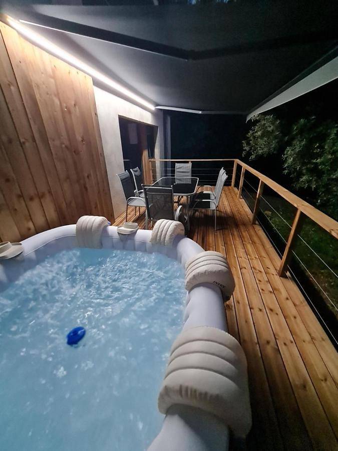 Gîte pour 6 personnes, avec jardin et vue, animaux acceptés à Cendras - 2