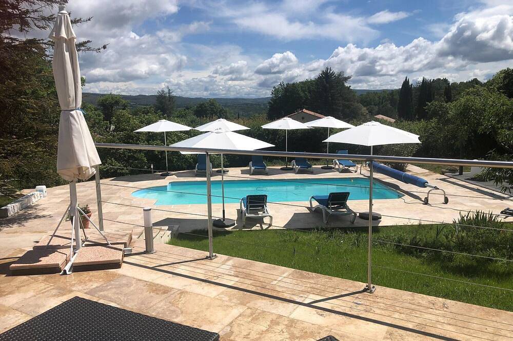 Casa vacanza a Céreste a partire da 299€ a notte
