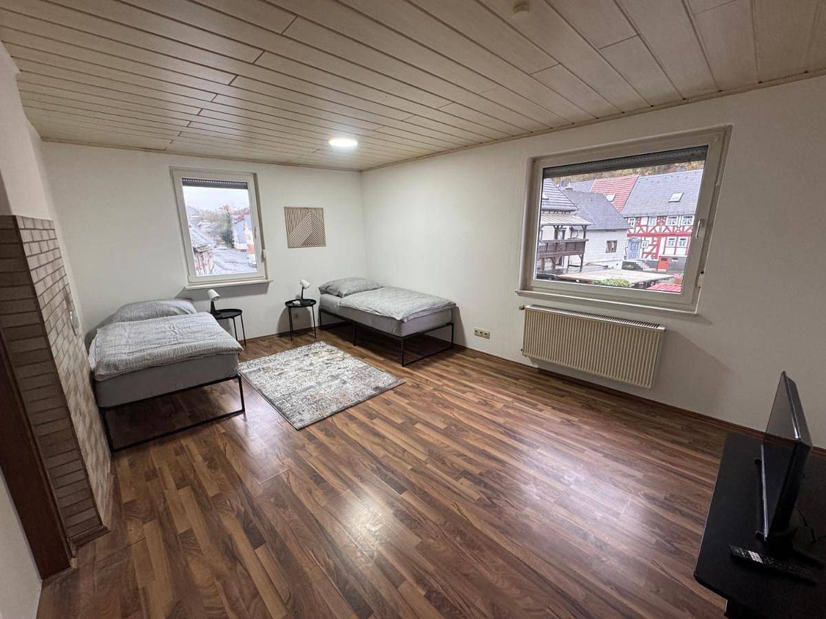 Ganze Ferienwohnung, Schelder Gästezimmer in Dillenburg, Naturpark Lahn-Dill-Bergland