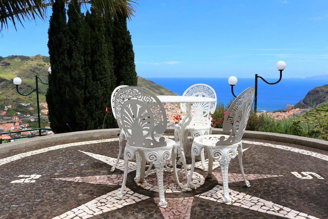 Apartment with Balcony in Machico, Madeira