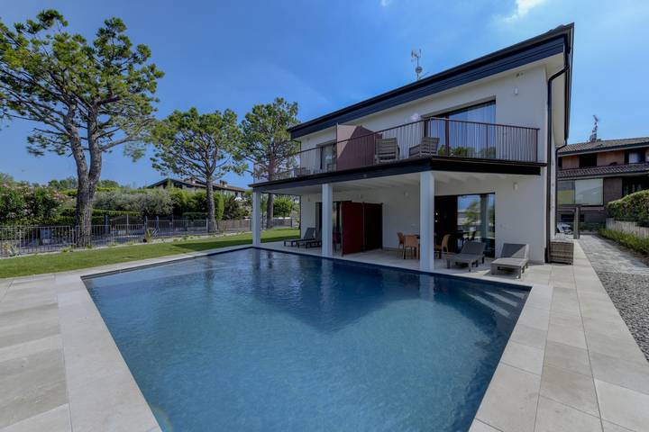 Ferienhaus für 6 Personen, mit Terrasse und Garten am Gardasee