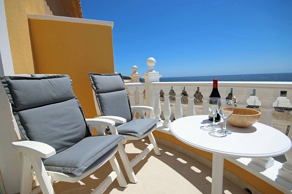 Hübsche Villa mit beheiztem Schwimmbad in El Medano, südliches Teneriffa in Ensenada Pelada, Granadilla de Abona