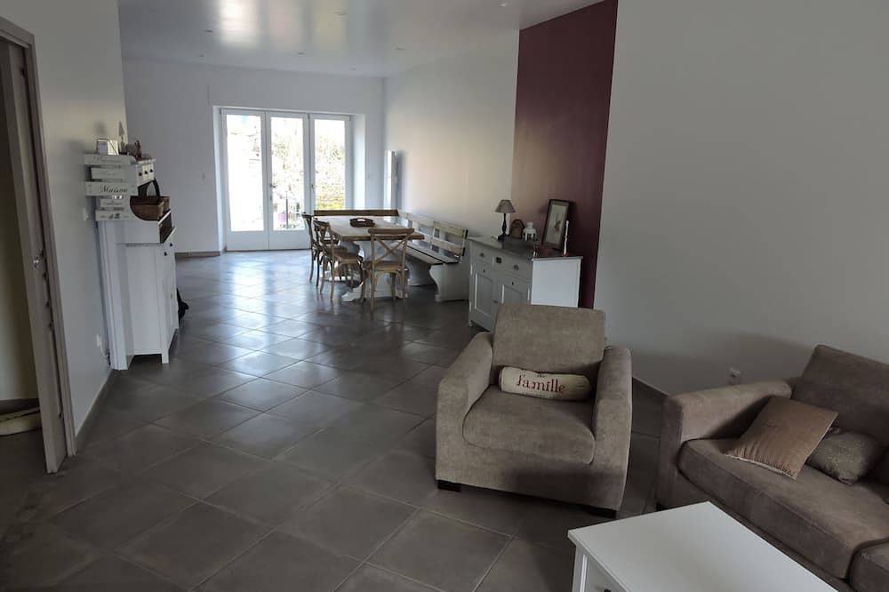Appartement De Vacances pour 4 Personnes dans Baâlon, Verdun