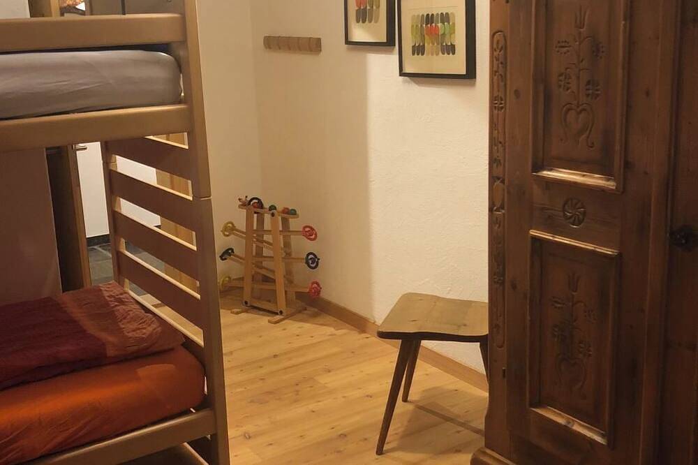 Ganze Wohnung, Mugliner 117A, (Ftan). in Ftan, Unterengadin