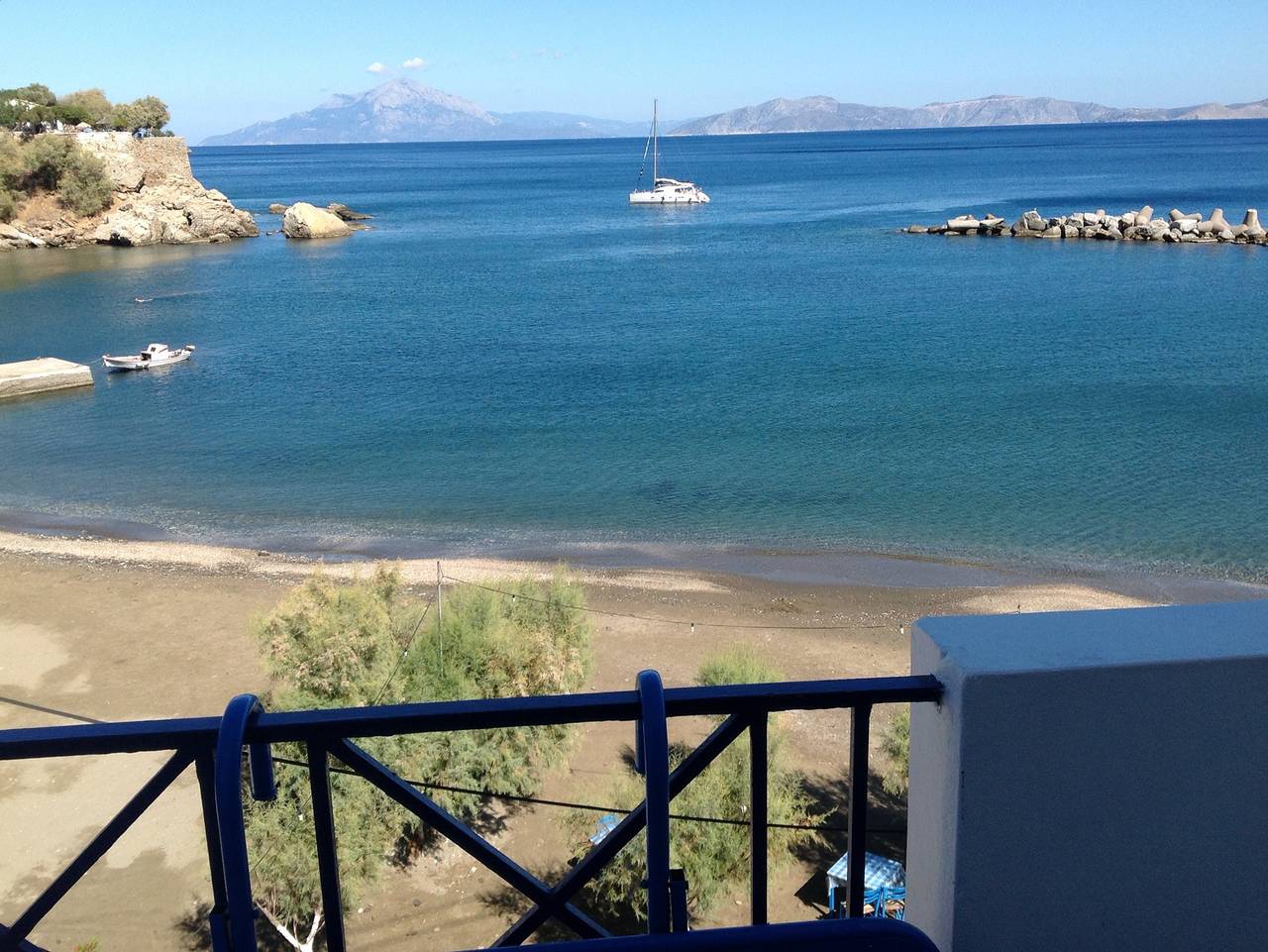 Ganze Wohnung, Alkistis Gemütlich von The Beach Apartment auf der Insel Ikaria in der Therma Bay - 2. Etage in Ikaria