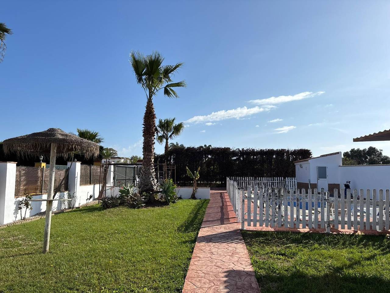 Villa Martina con piscina privata, Wi-Fi e aria condizionata in Conil de la Frontera, Costa de la Luz