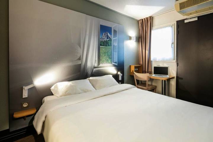 Hôtel pour 4 personnes à Gières