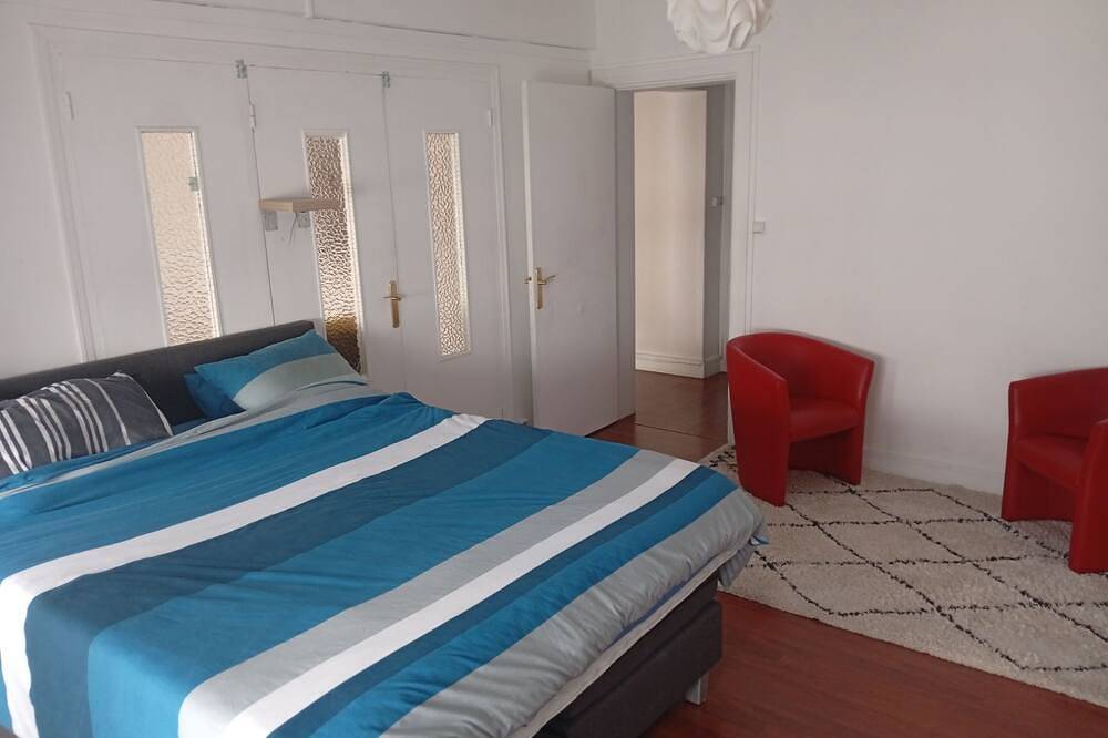 Apartment with bedroom, living room and fully equipped kitchen in the city center. in Valenciennes, Valenciennes region