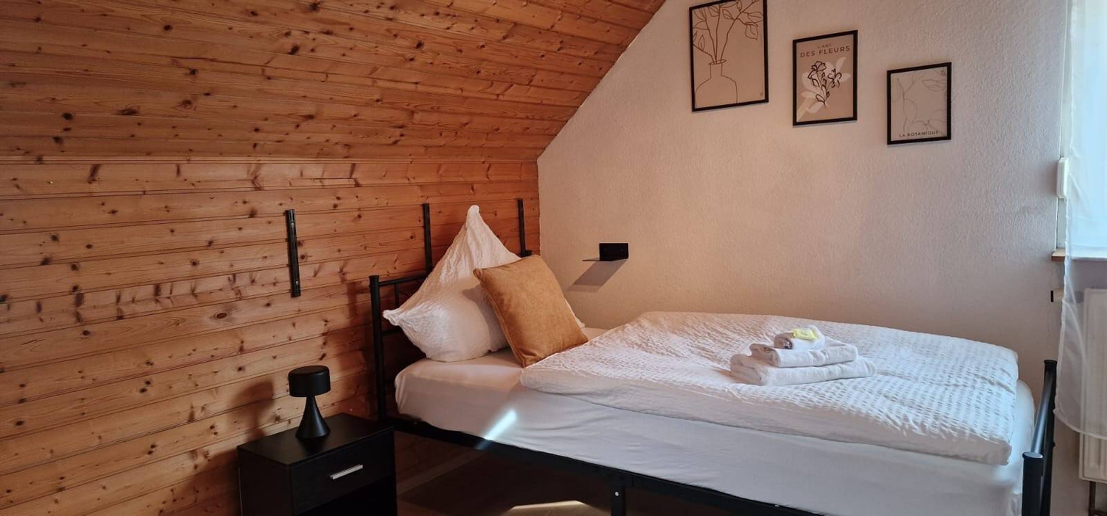 Ganze Wohnung, Apartment 'M B Homes Schlatt' mit Gemeinschaftsgarten,Wlan, Parkplatz in Hechingen, Neckar-Alb