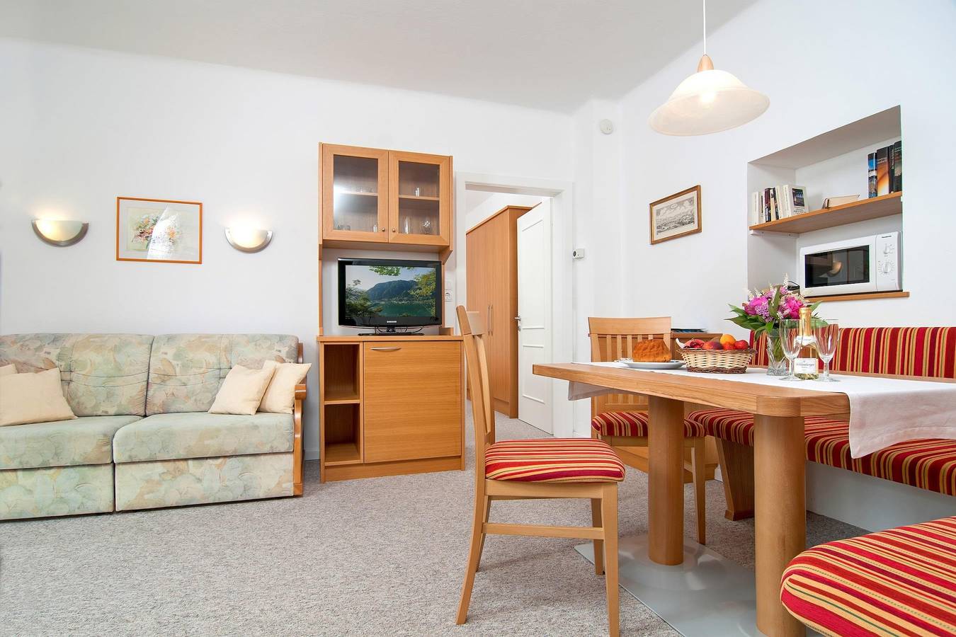 Ganze Ferienwohnung, Ferienwohnung Typ Rosengarten in Treffen am Ossiacher See, Gerlitzen