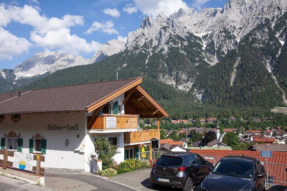 Ferienhaus für 9 Personen in Mittenwald, Bayerische Alpen
