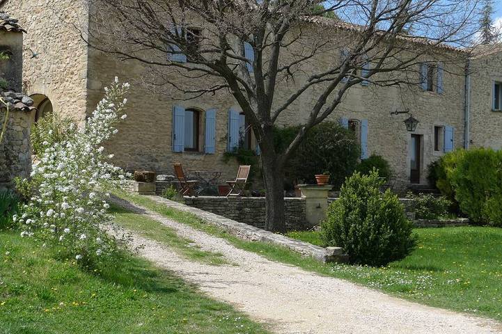 Holiday home for 4 people, with pool and terrace as well as garden - 1