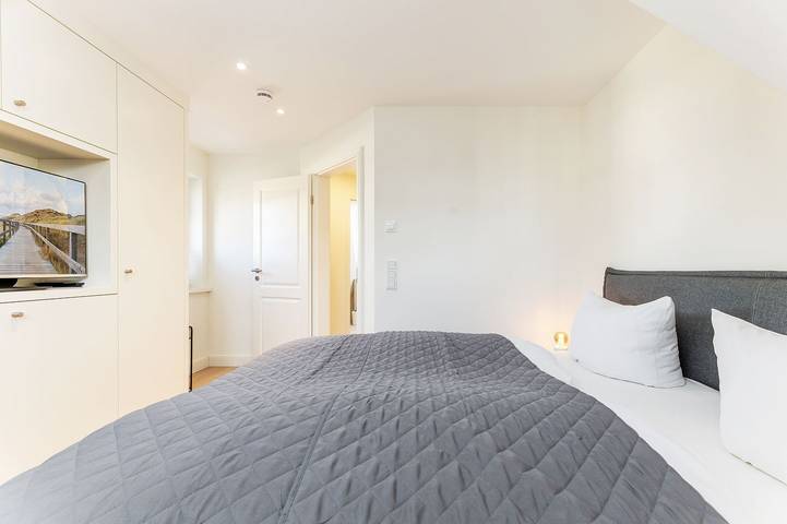 Ganze Wohnung, Dieses wunderschöne und neue Reihenhausendteil liegt zentral in Westerland in Westerland, Sylt (Gemeinde)