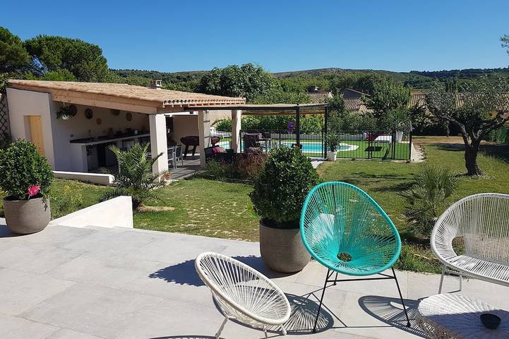 Location de vacances pour 8 personnes, avec jardin à Armissan