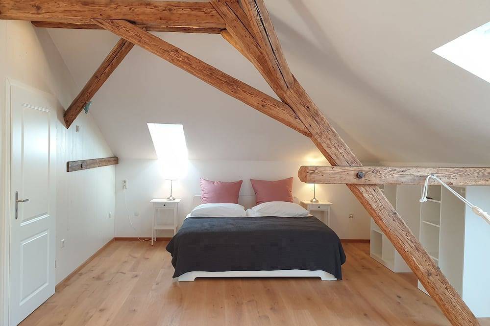 Ganze Wohnung, Bahnhof Grombach Loft - Apartment \"Oben\" nahe Bad Rappenau, Sinsheim, A6 in Bad Rappenau, Kraichgau