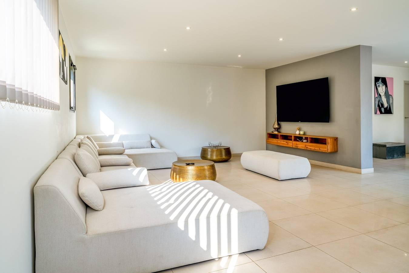 Appartement entier, Villa 'Au Bord Du Gardon' avec Vue sur la Montagne, Wi-Fi et Climatisation in Sainte-Anastasie, Région de Nîmes