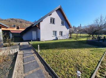 Gîte pour 6 personnes, avec terrasse et jardin à Metzeral