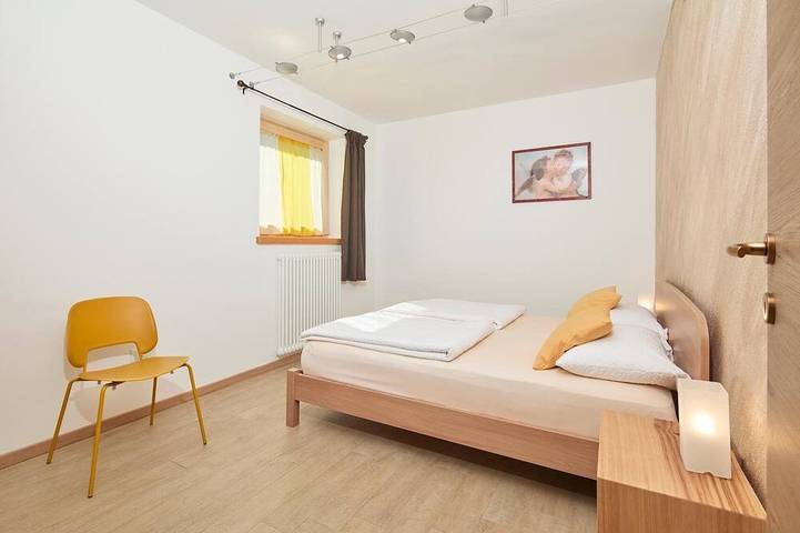 Gîte pour 5 personnes, avec balcon à Molveno - 2