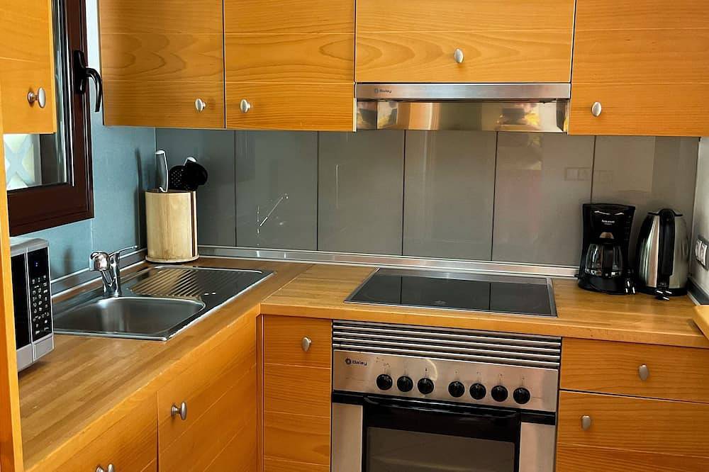 Deluxe apartment at Heated Pools Resort in Playa Paraíso, Adeje