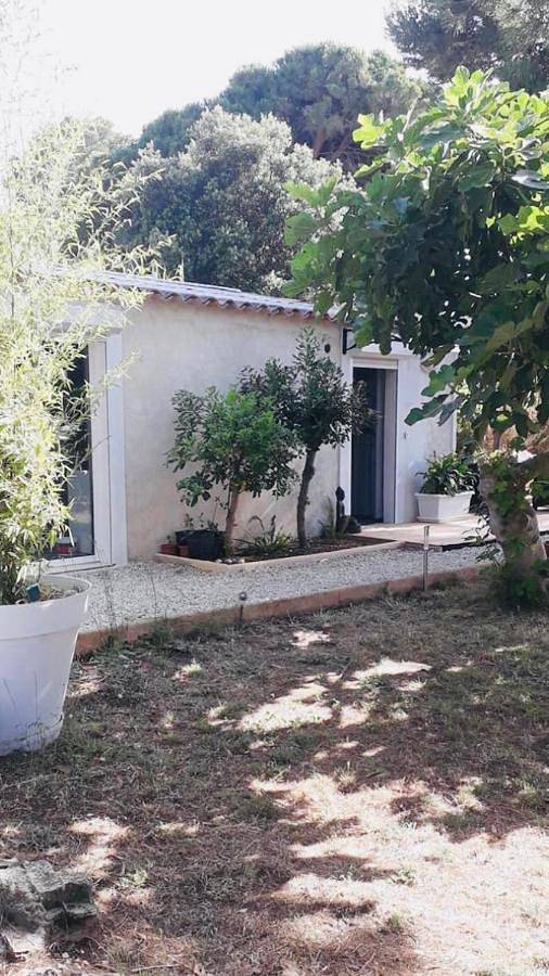 Maisonnette presqu ile de Giens in Hyeres, Parc national Port-Cros