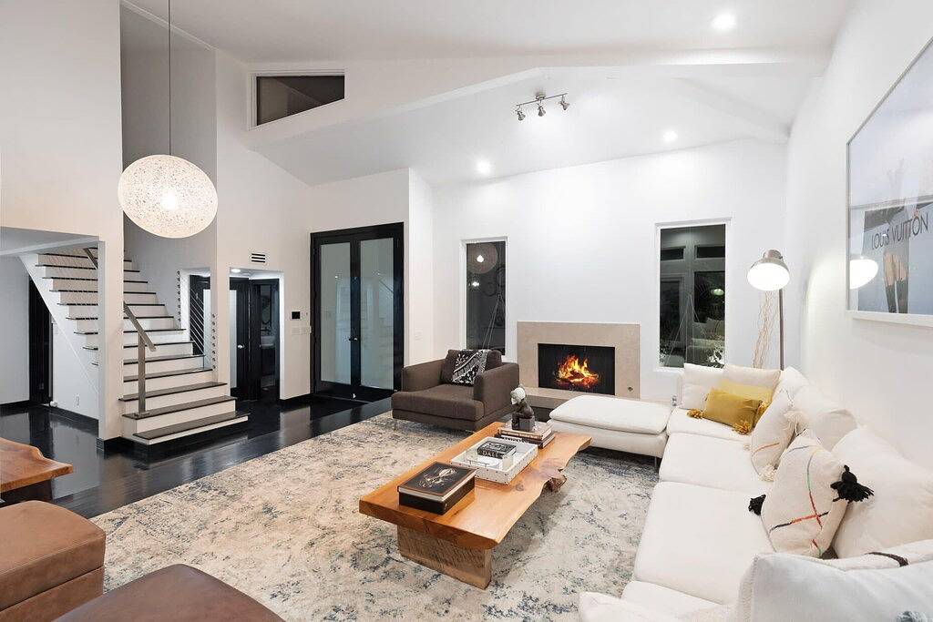 Six Senses by Stay Awhile Villas in Los Angeles, Los Angeles County